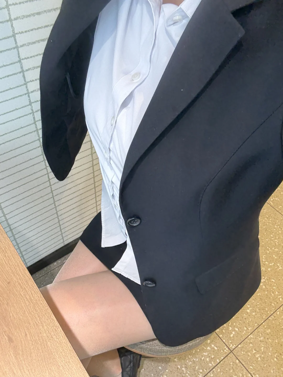 今日职场西装丝袜穿搭｜