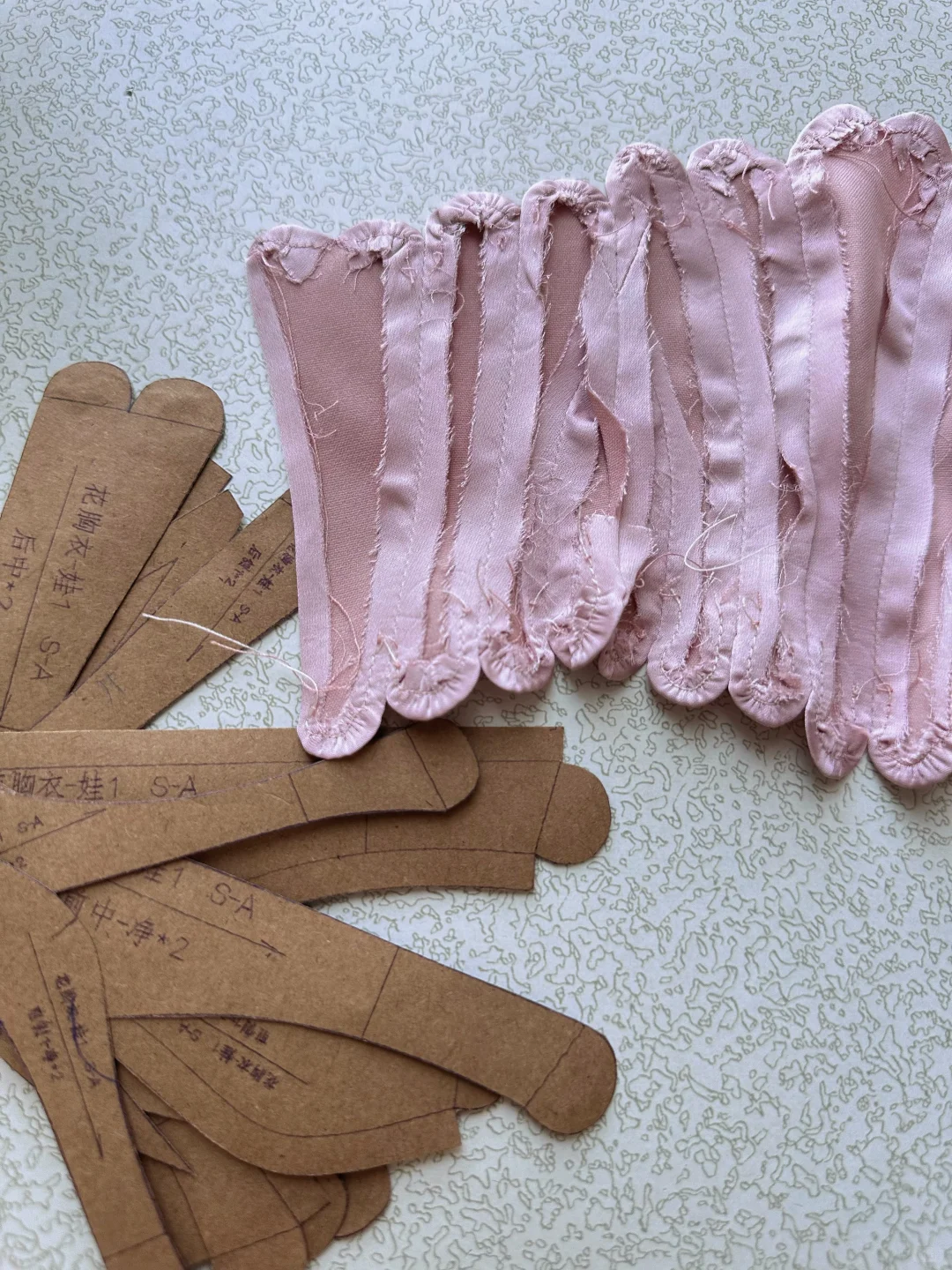 缝纫手工·巴掌大的花瓣鱼骨胸衣