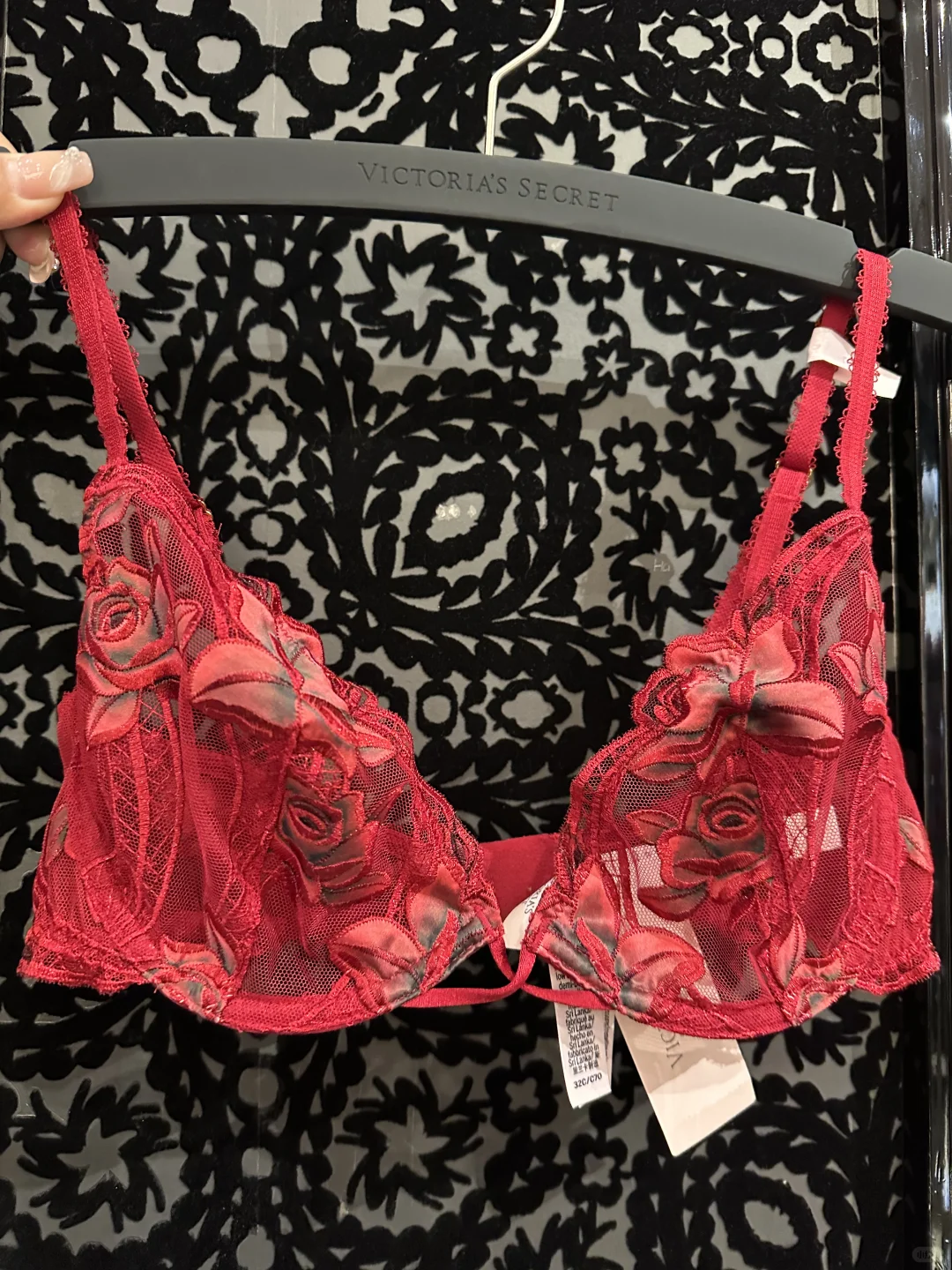 维密 情人节款♥️红玫瑰刺绣