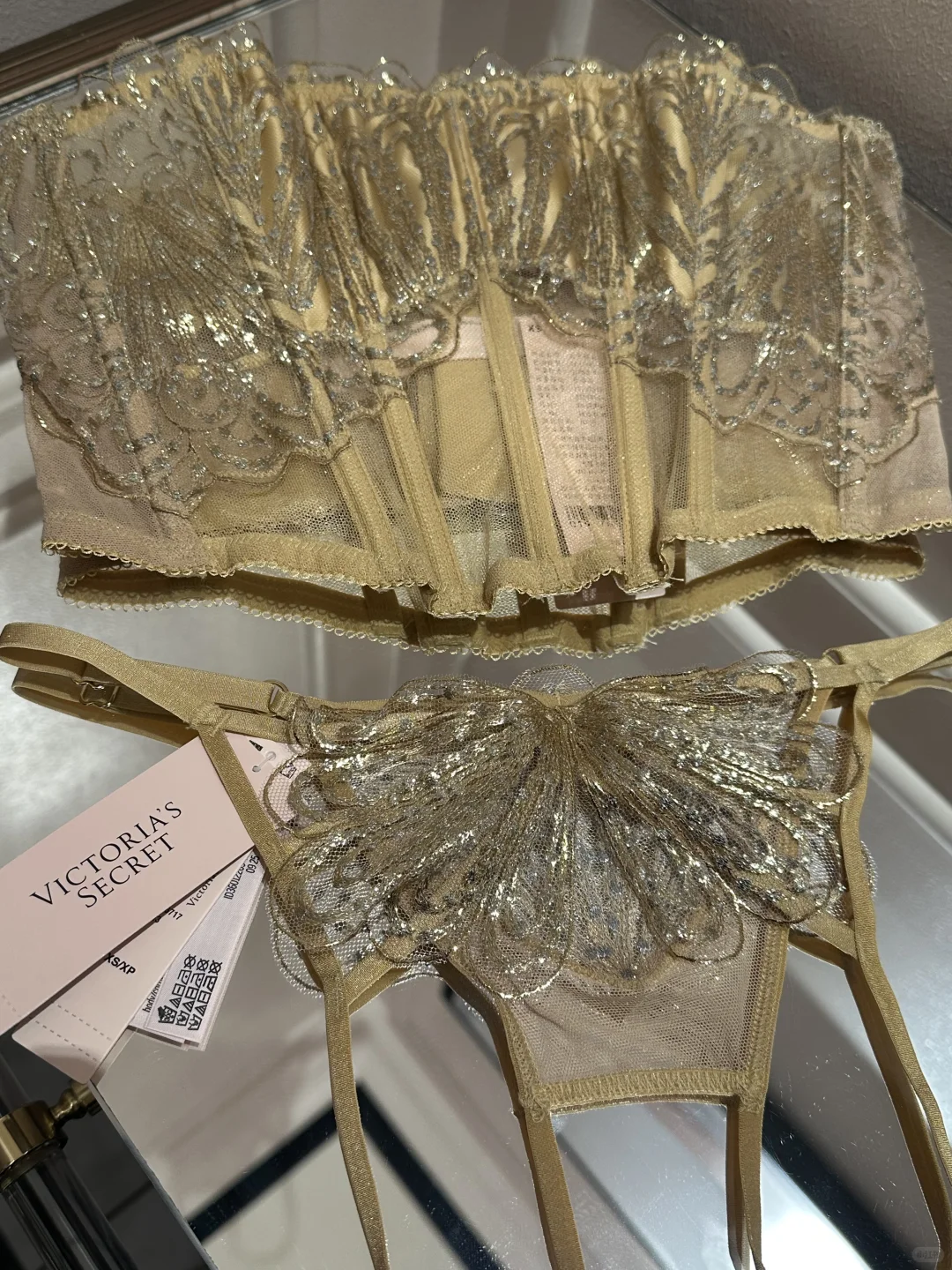 维密 初光之颂✨✨✨✨✨✨