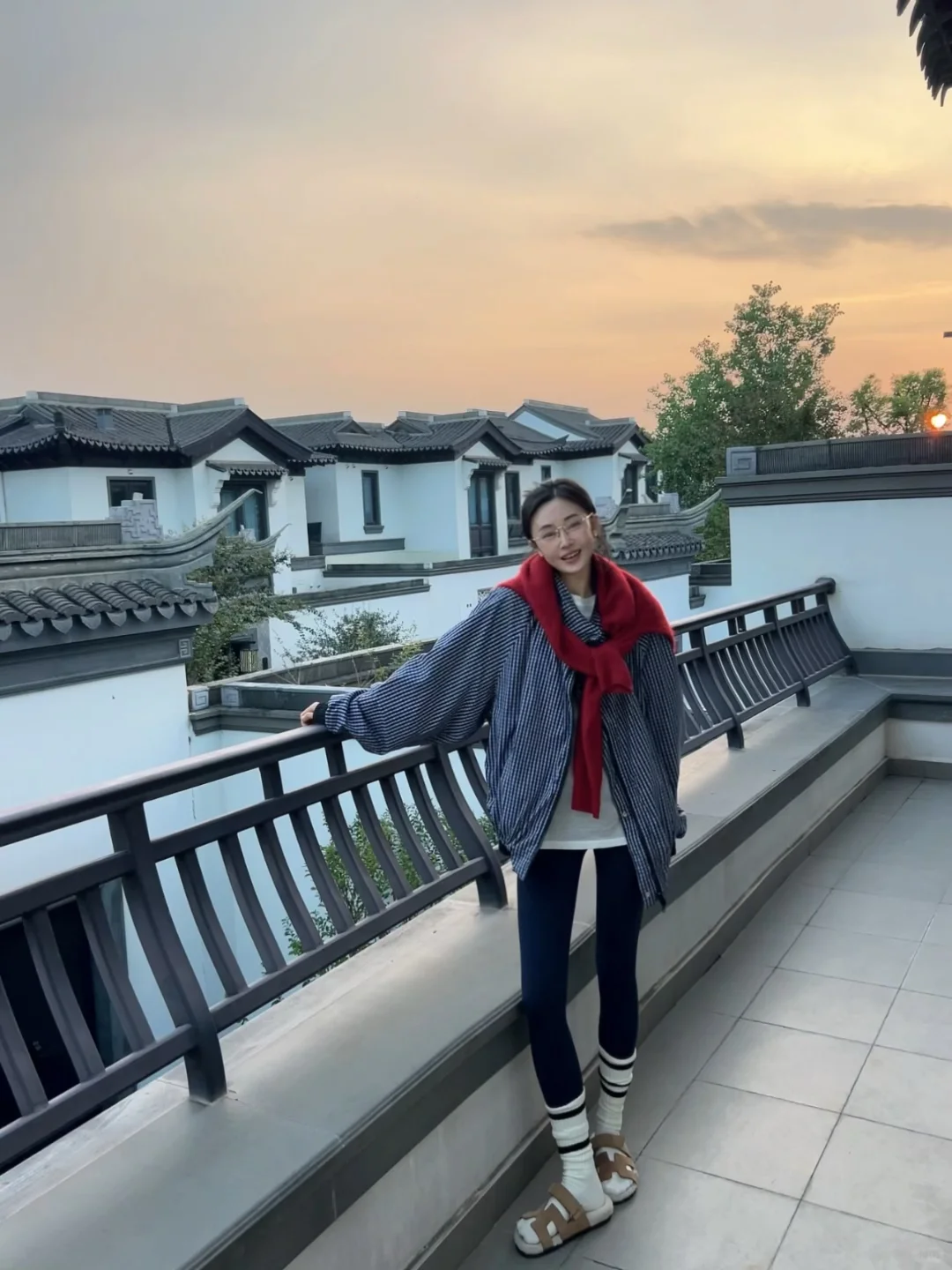 家门口的OOTD｜胖了10斤也要穿legging