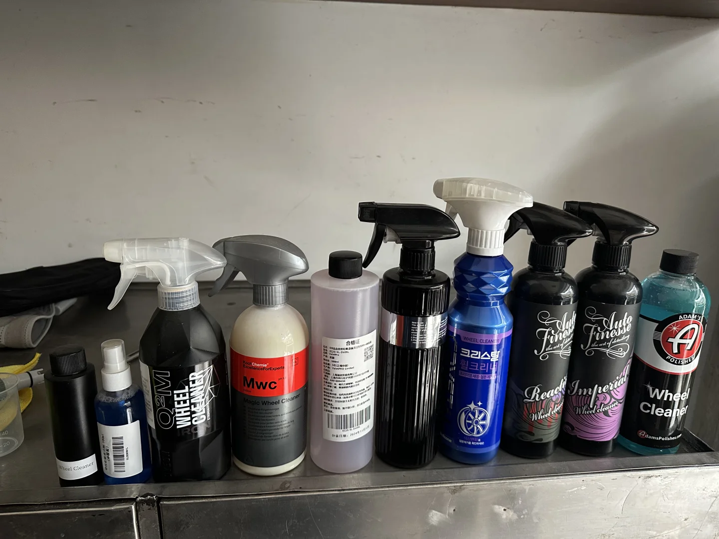 带铁粉清洁剂功能的轮毂清洁剂PH值