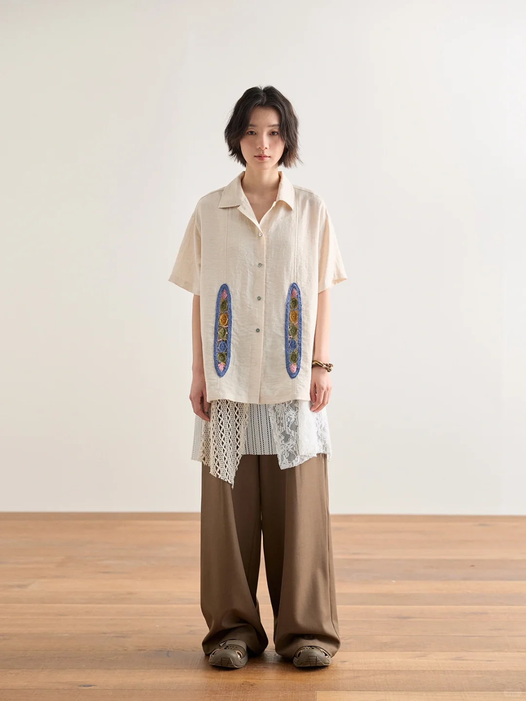 分享蕾丝吊带裙的10套穿搭