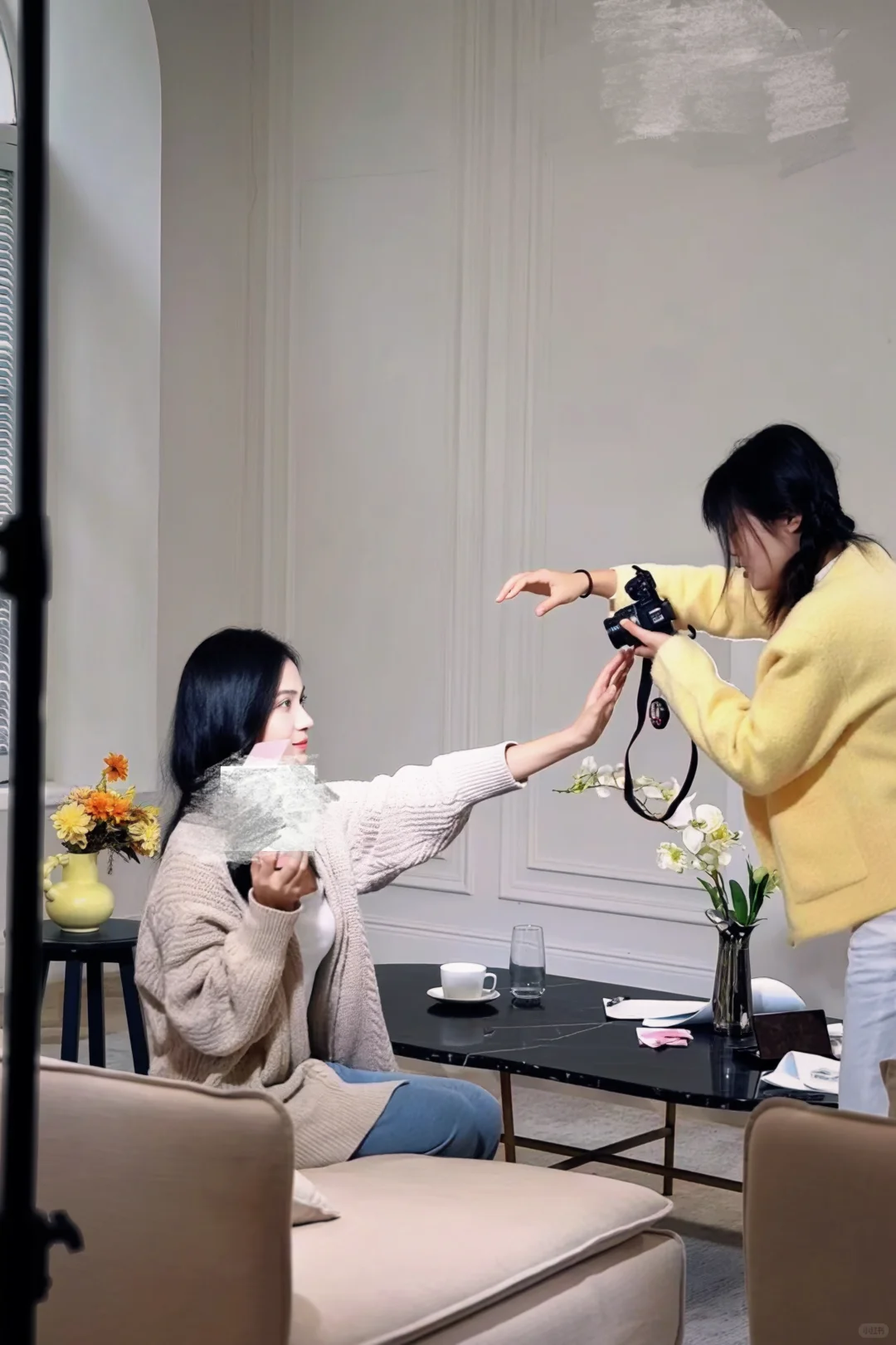 深圳轻熟风产品模特拍摄中