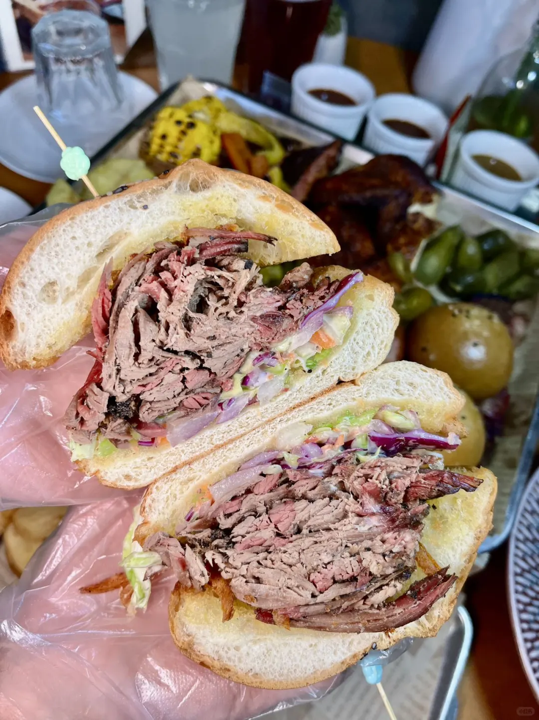 首钢园旁的美式炭火烧烤，温室里的冬日治愈