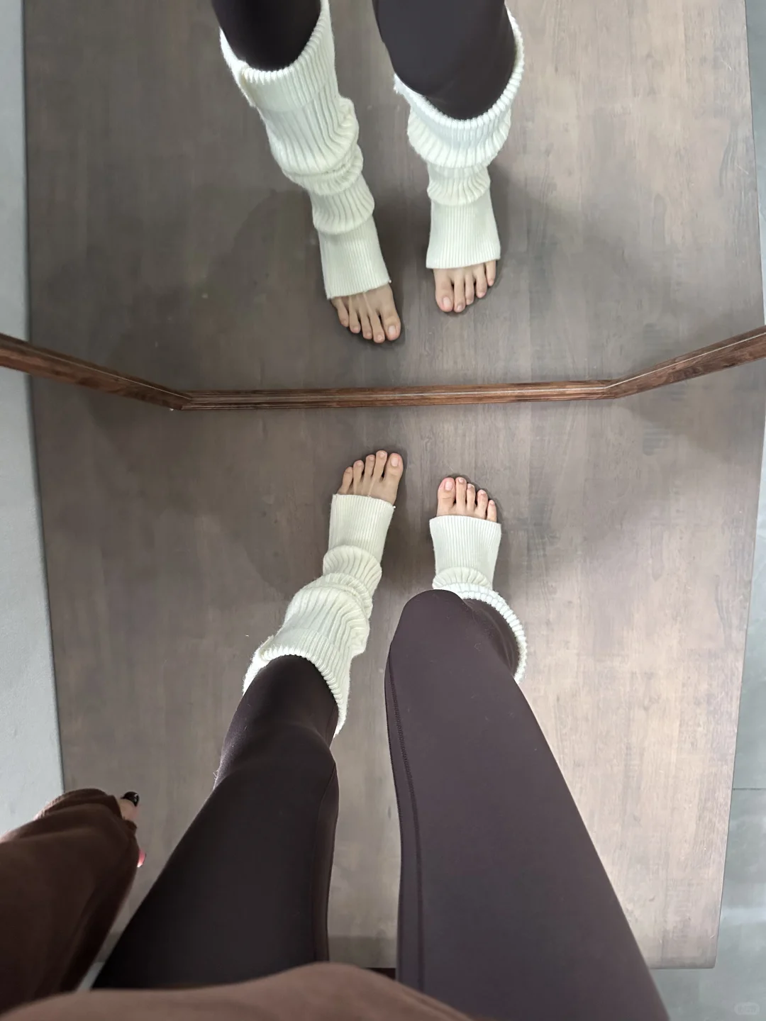 冬天到了！瑜伽裤配袜套真的神了✨