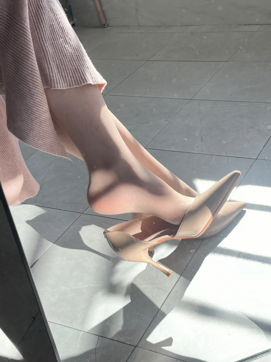 裸色侧空和肉丝