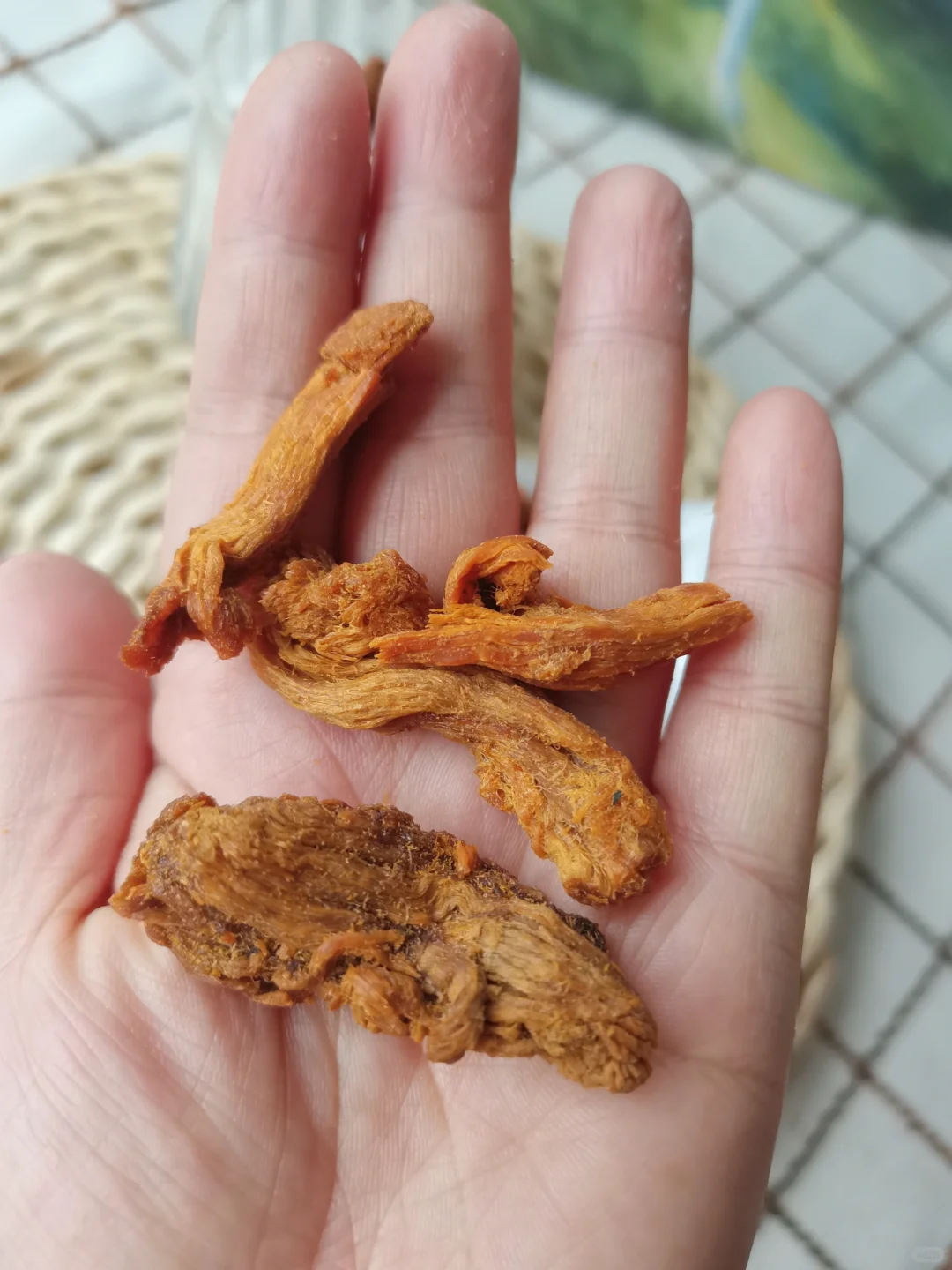 哇塞！这脆脆的猪肉条也太好吃了叭！