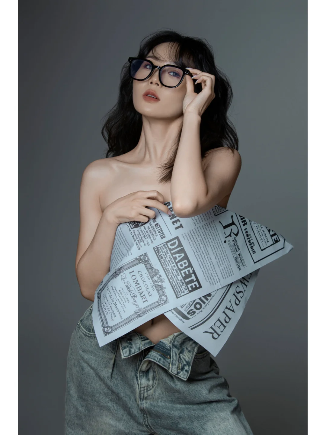 用报纸📰拍出来的氛围感大片