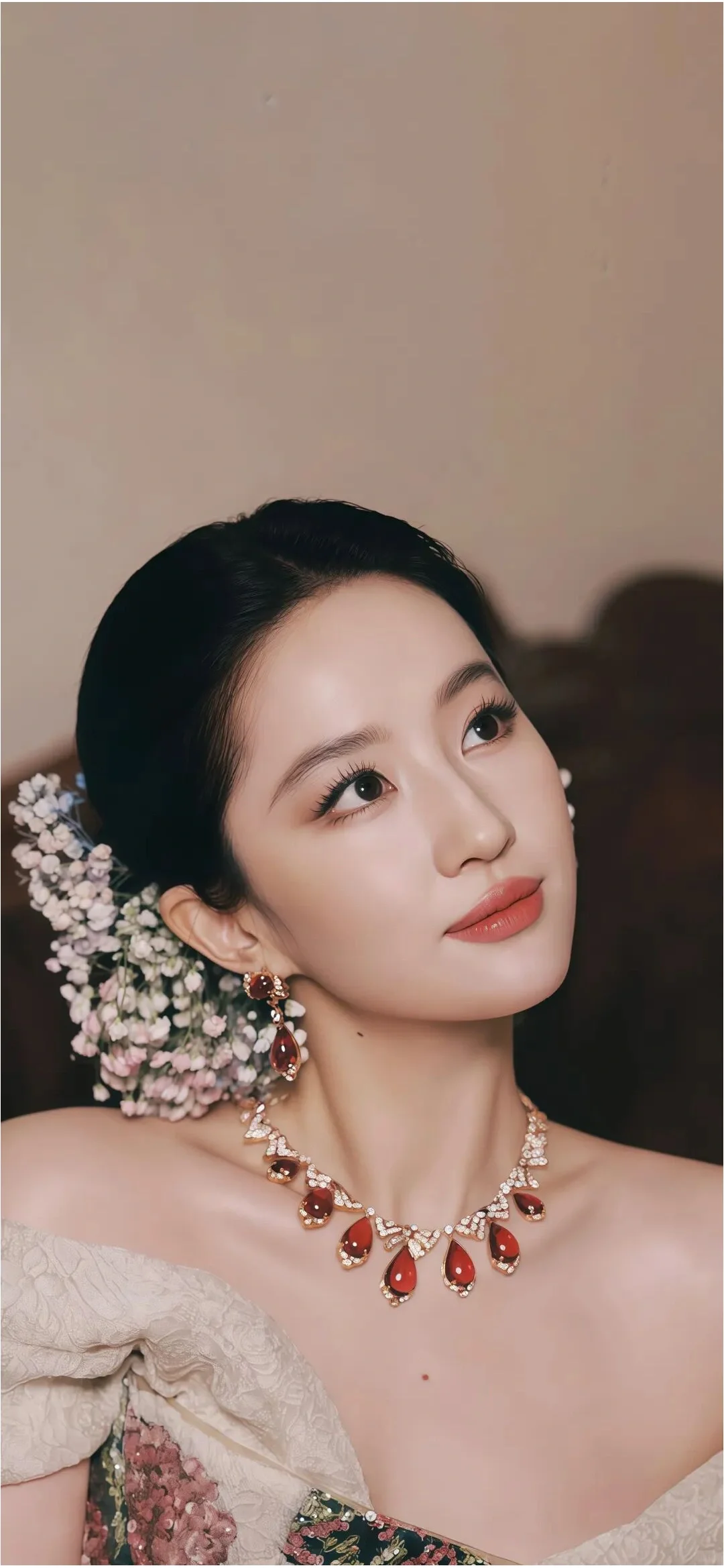 手机壁纸神仙姐姐全屏手机壁纸