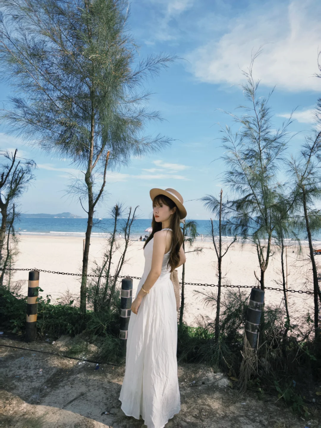 ˖°海岛日记𓇼白裙子和海边太搭啦⋆🐚🫧