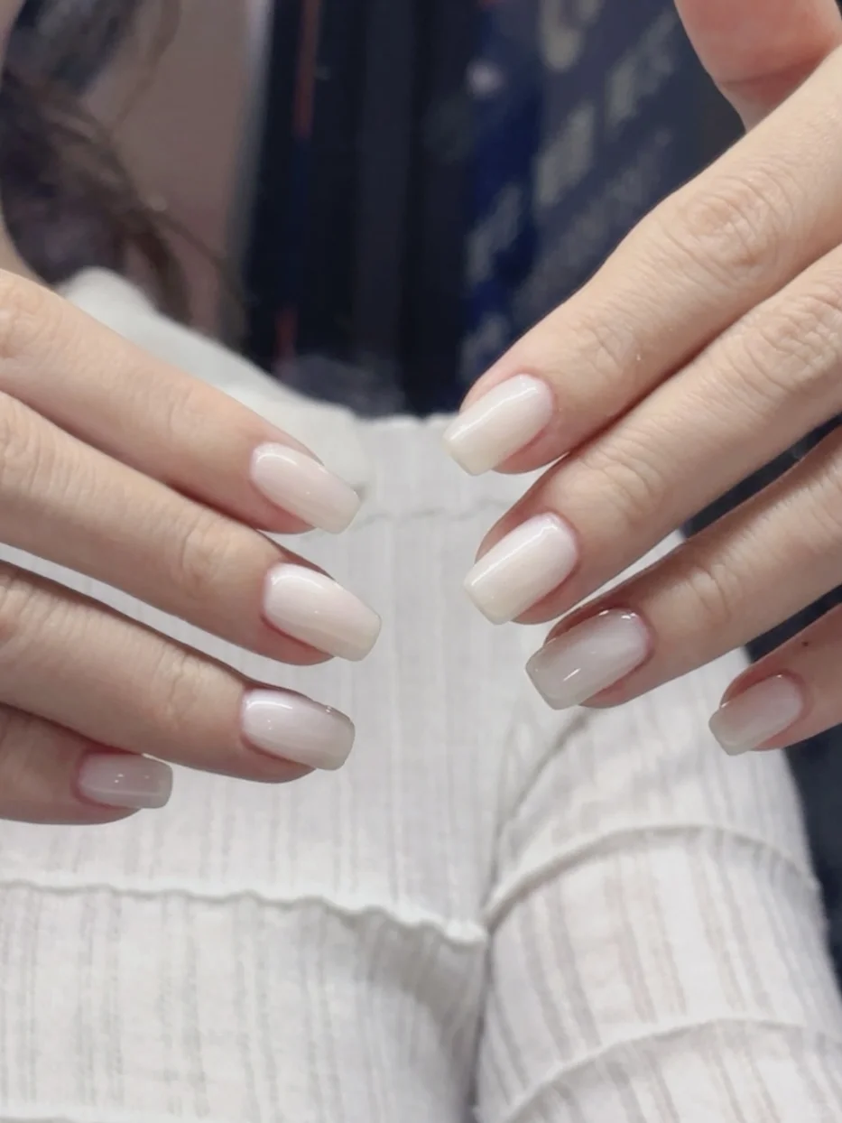 秋冬美甲纯欲风同款奶白广州美甲