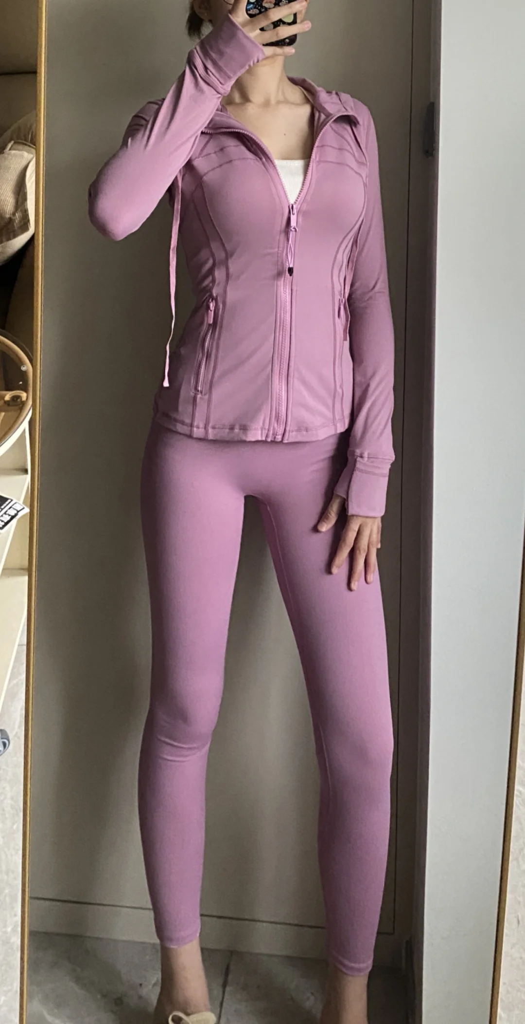 粉紫色瑜伽服，太好看了吧～