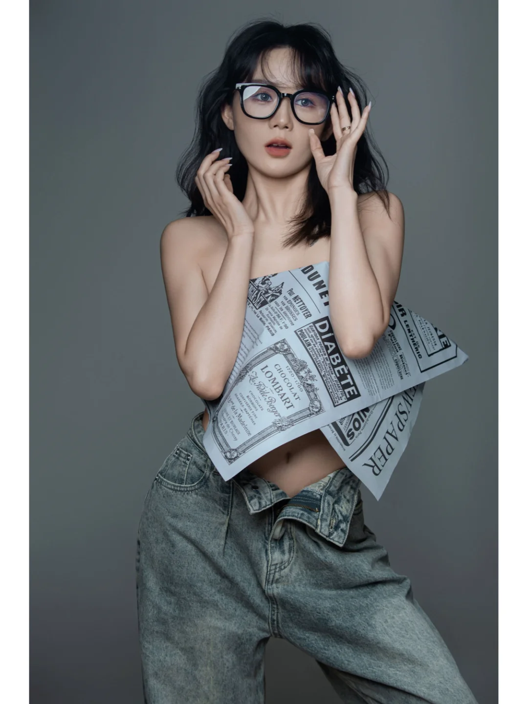 用报纸📰拍出来的氛围感大片