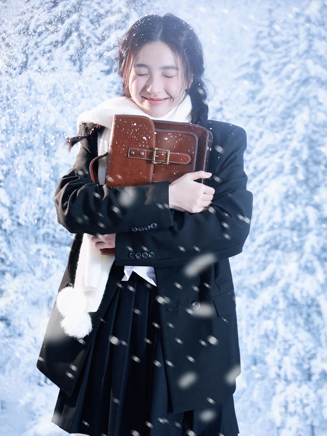 冬日限定❄️雪落制服少女的梦幻写真❄️