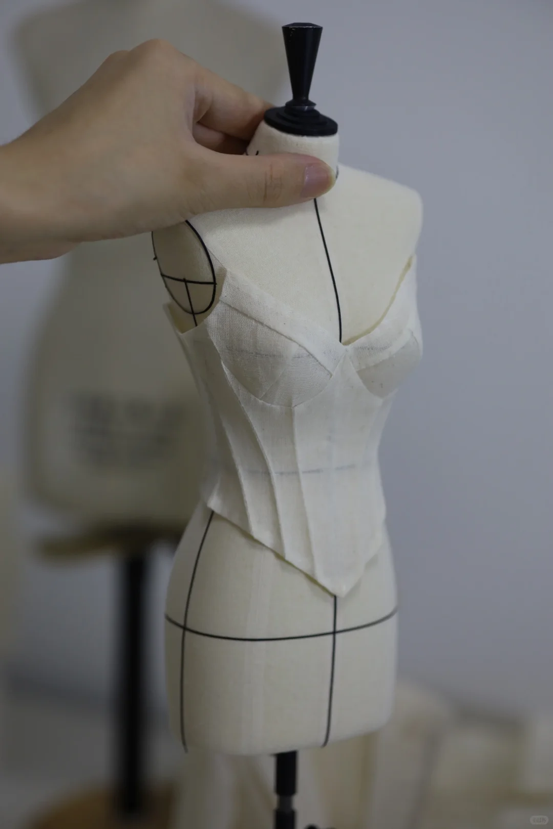 1/3迷你胸衣 立裁制作过程