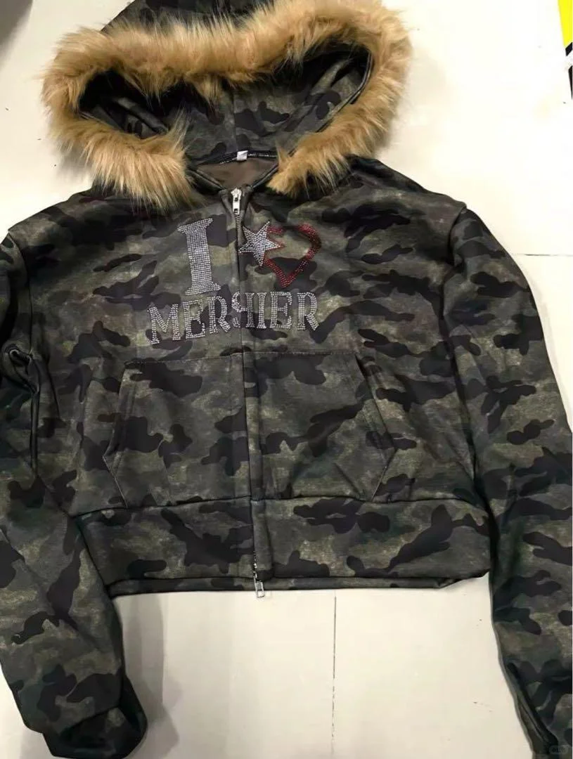 🔥谁还没入这件迷彩辣妹棉服？复古Y2K风直接