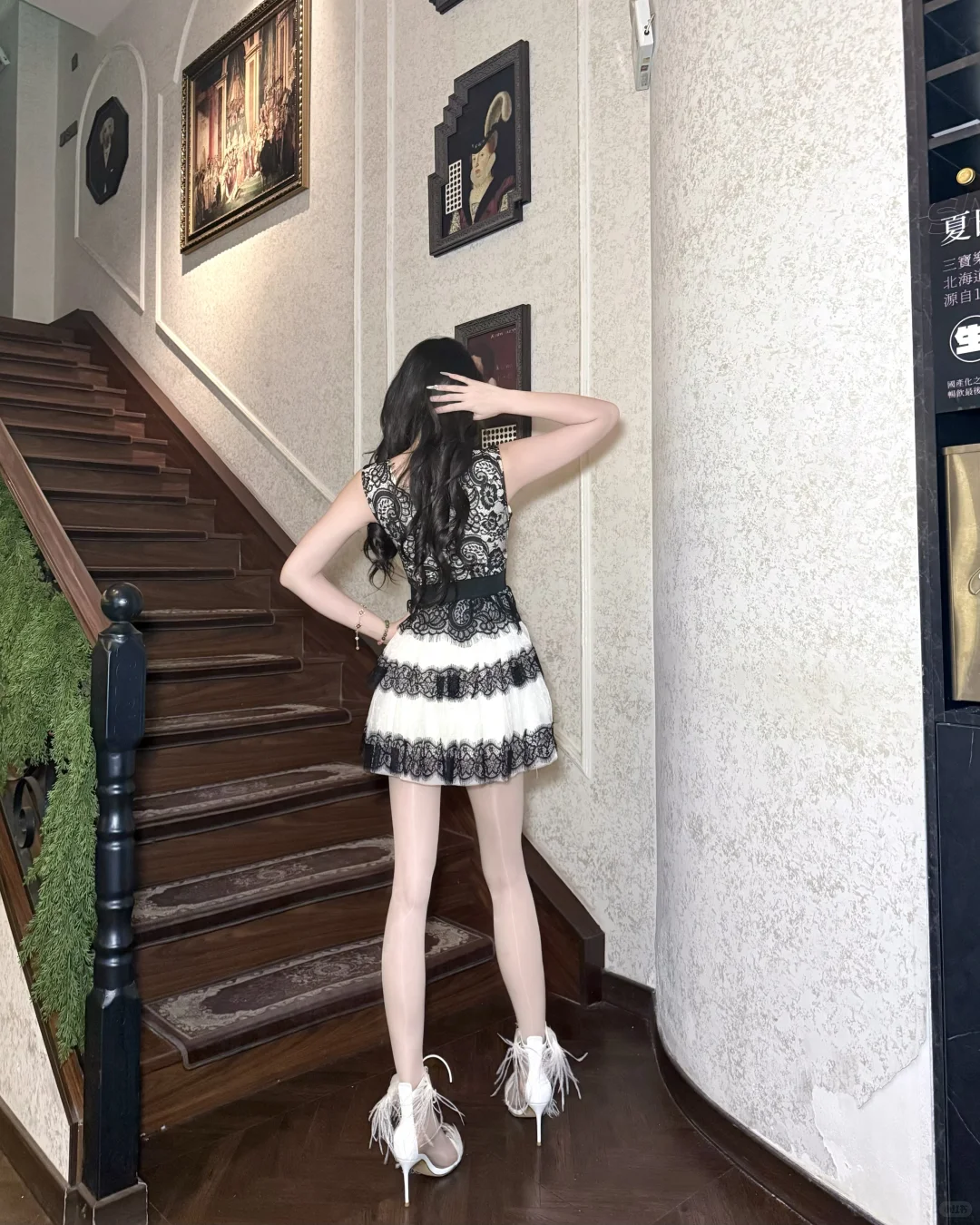 老婆和妻子加起来不就是老子吗