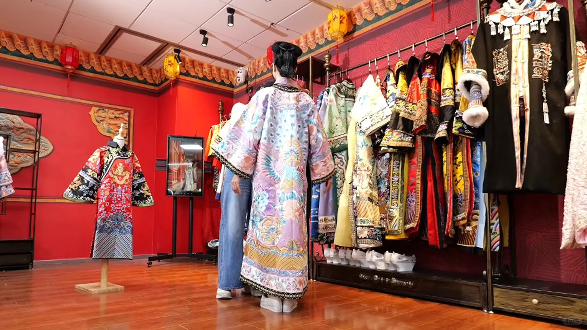 穿越回紫禁城，做一日京城格格！