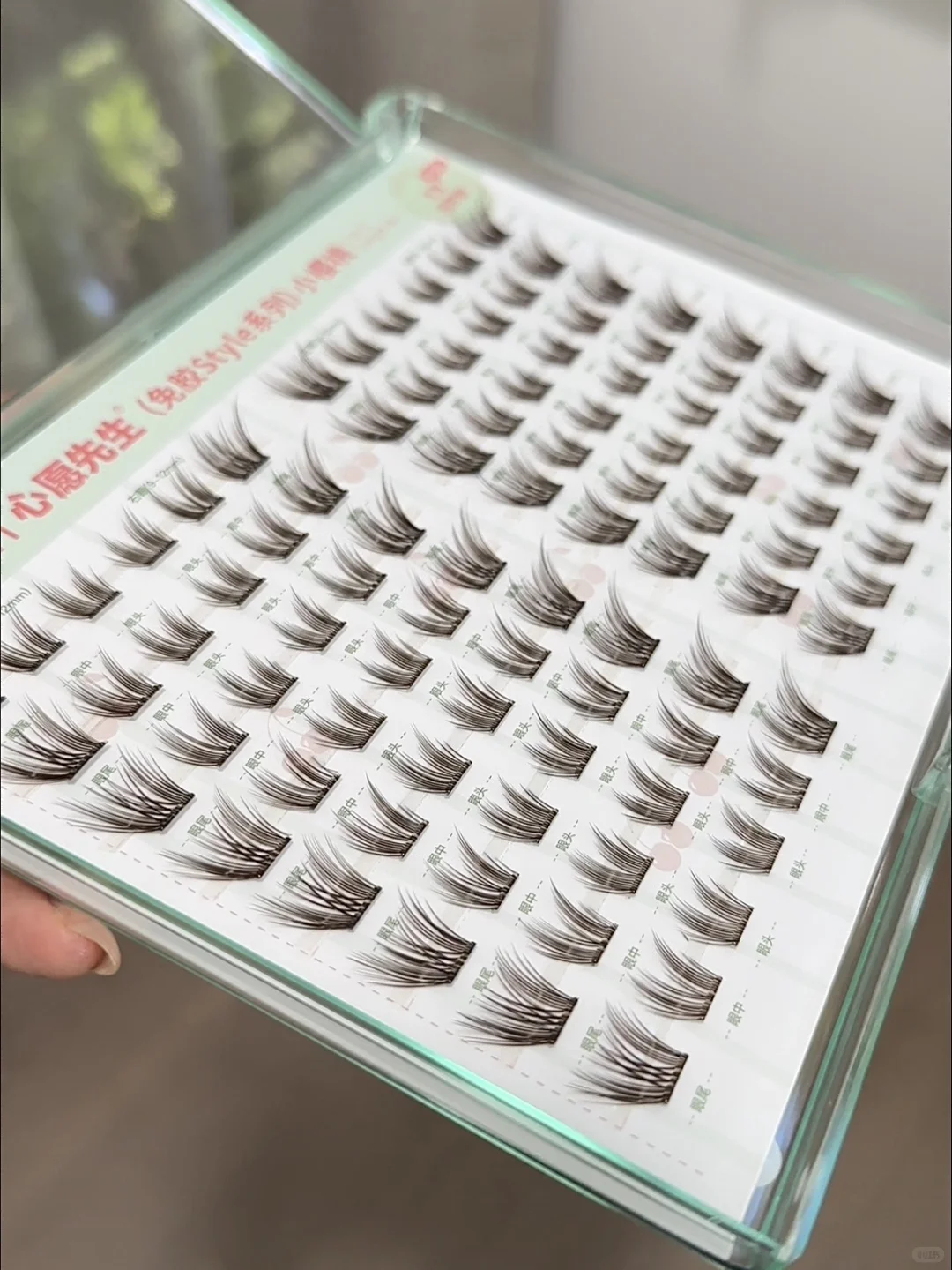 今天的眼睫毛看起来媚媚嘟～