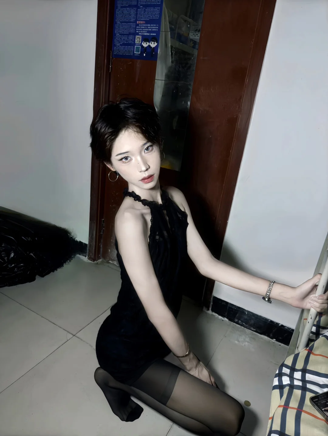 睁大你的眼睛好好看看我