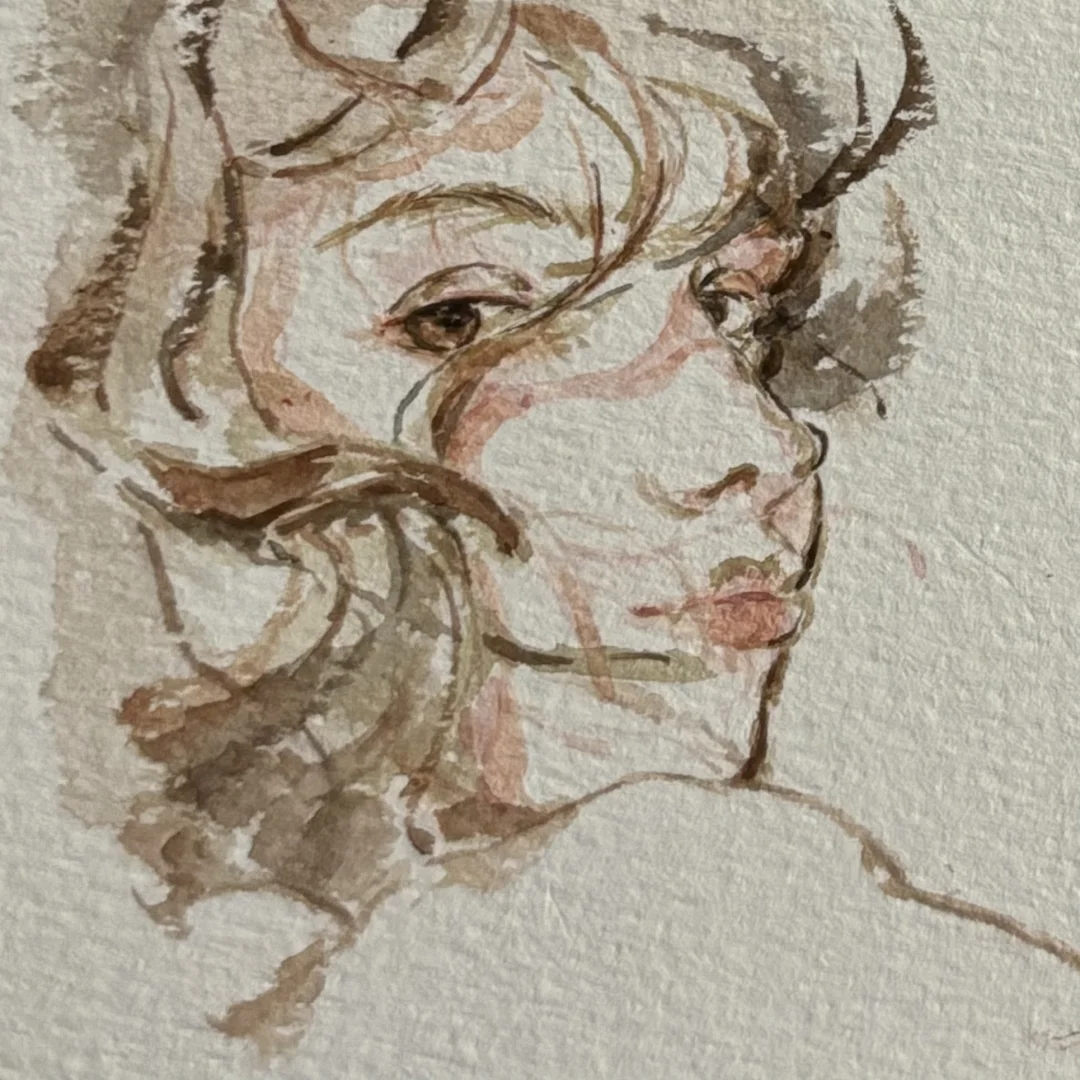 东方丰腴美人与欧式大眼