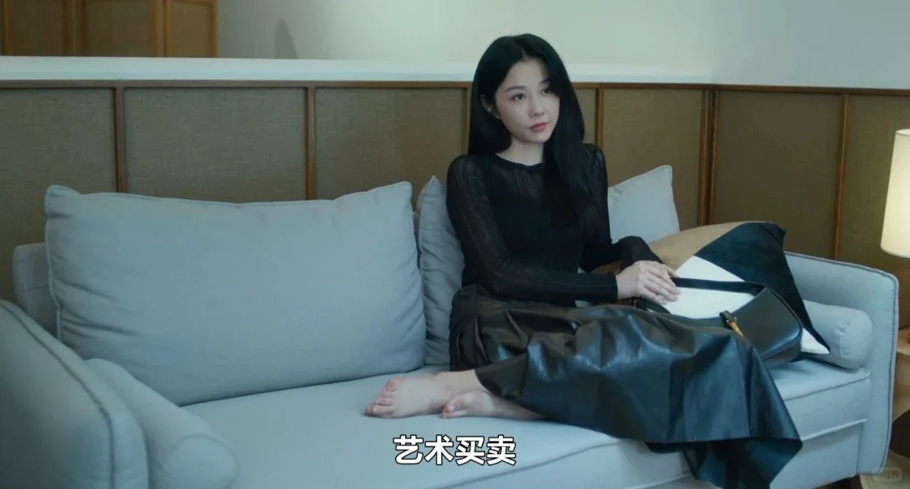 第一集就很敢拍，这部成人新剧太狗血了