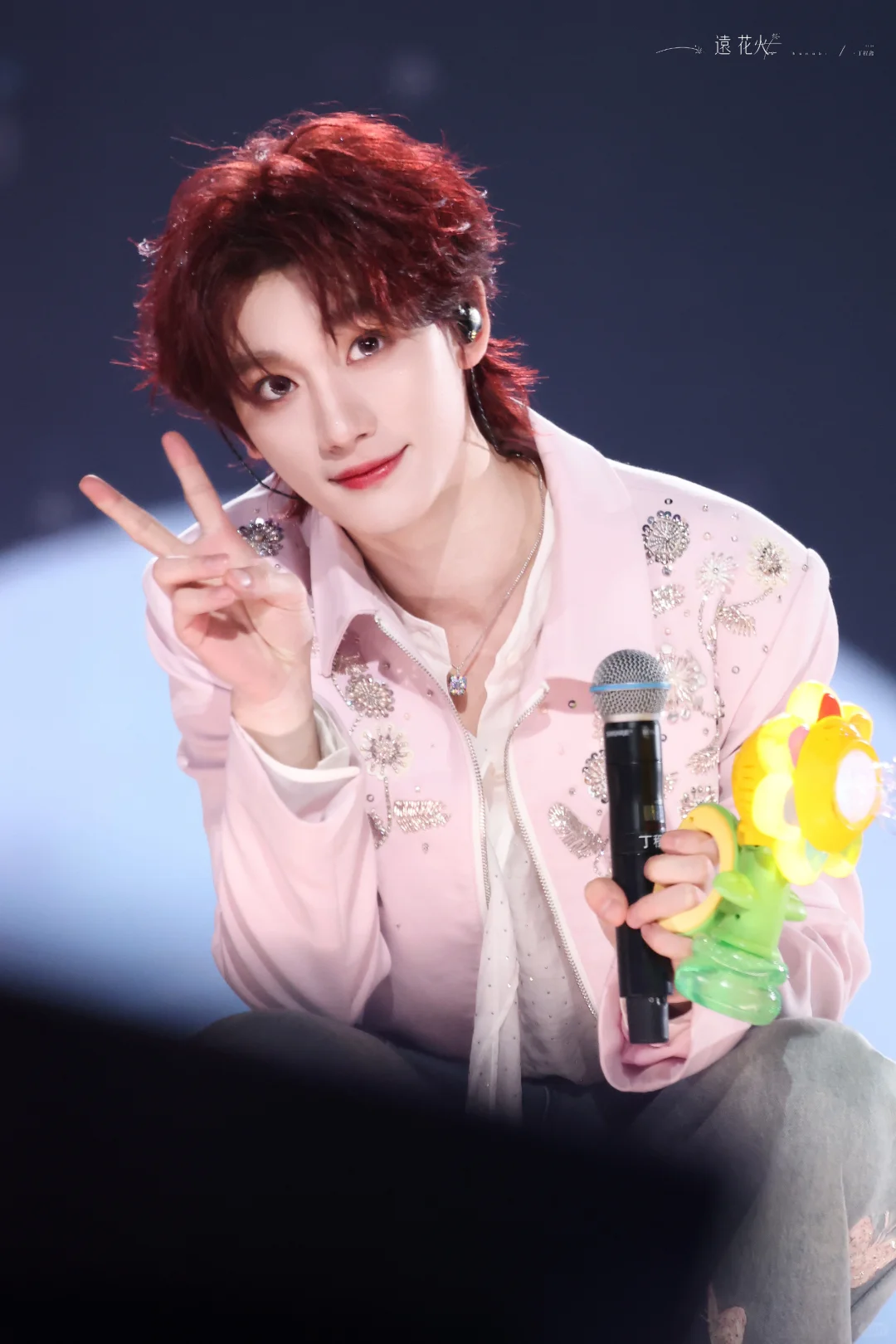 11.22｜鑫鑫六周年演唱会壁纸（上）