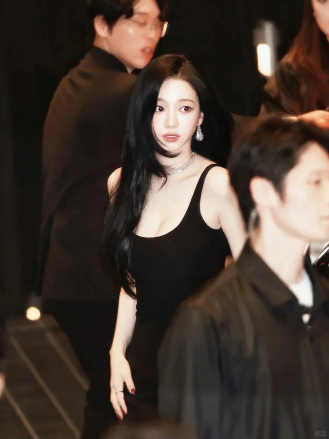 吗呀…妈咪这身材我真彻底疯狂了！！