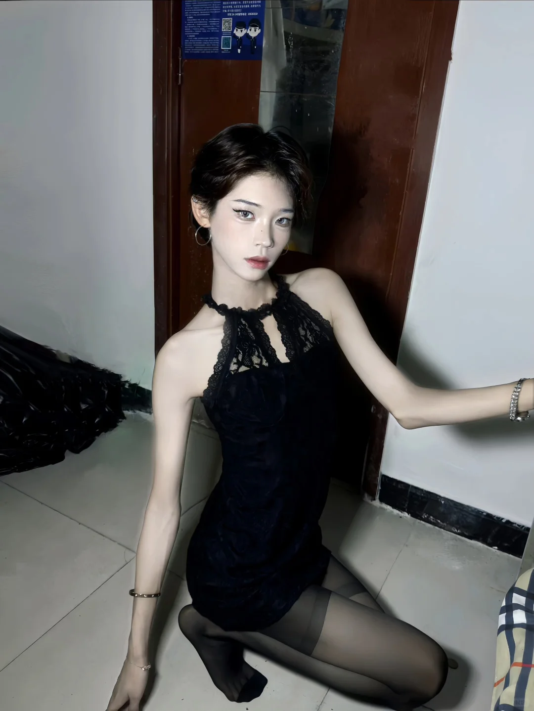 睁大你的眼睛好好看看我