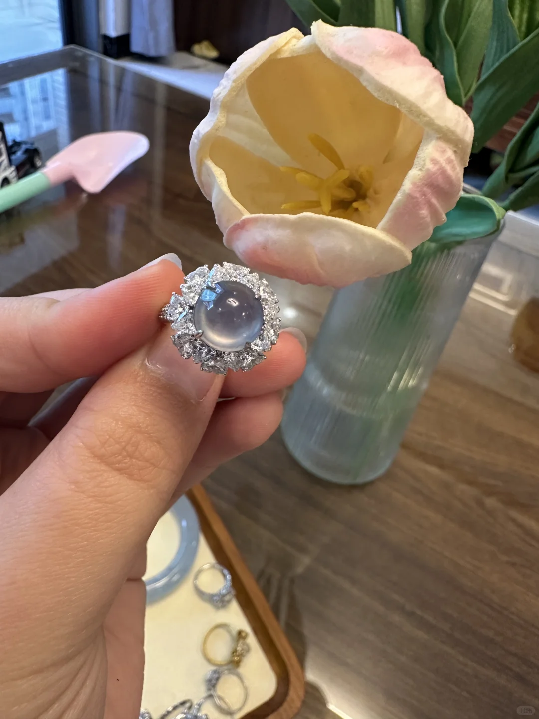 分享一下我那娇艳动人冰紫翡戒指！