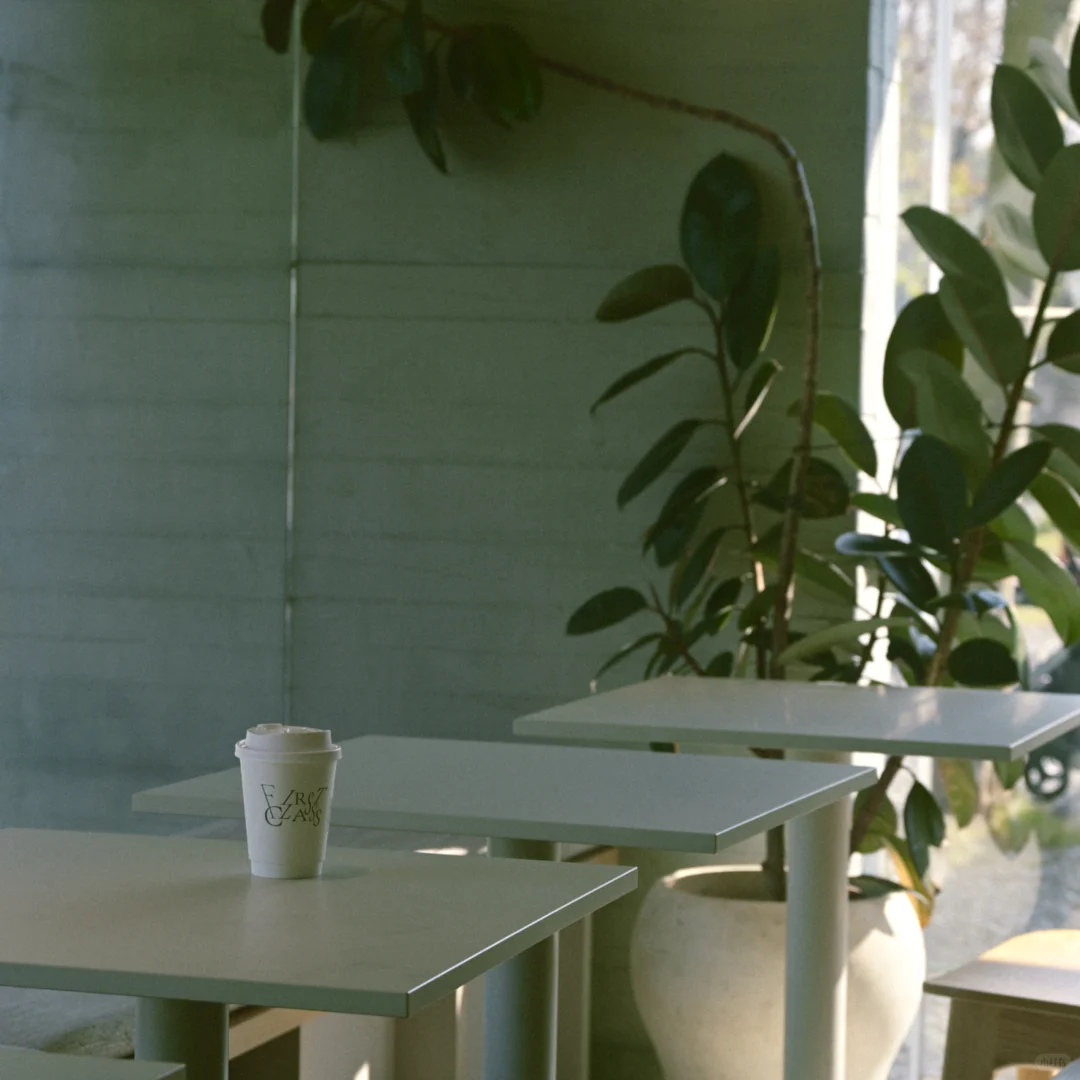 胶片里的咖啡馆🎞️Zf的胶片氛围感