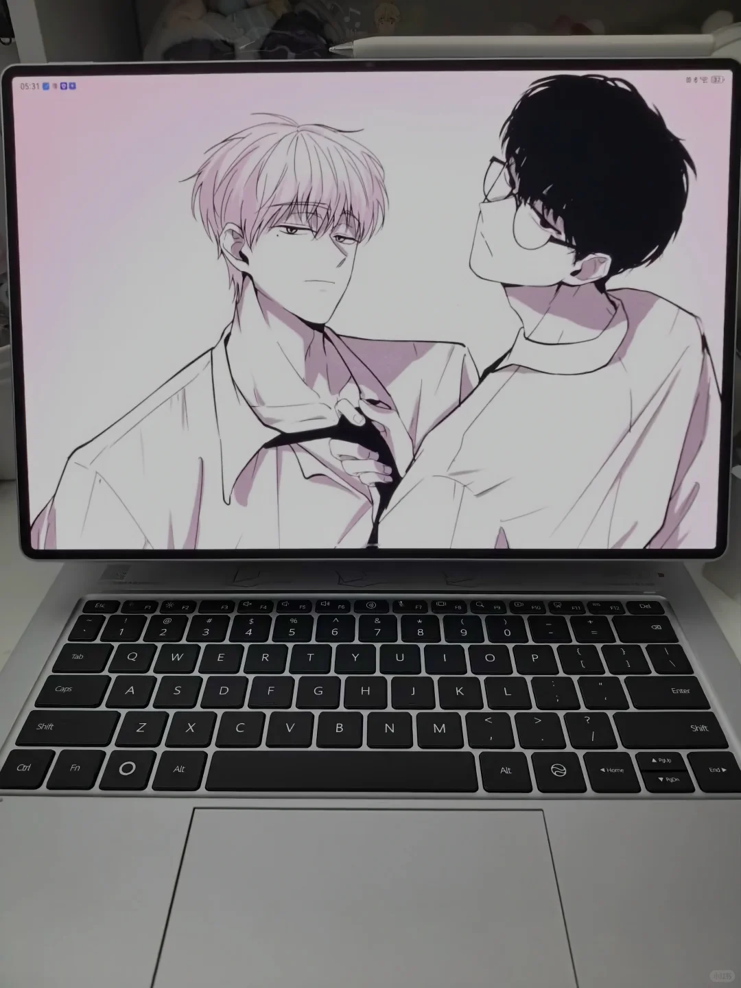 二合一平板电脑拿下了！求壁纸！