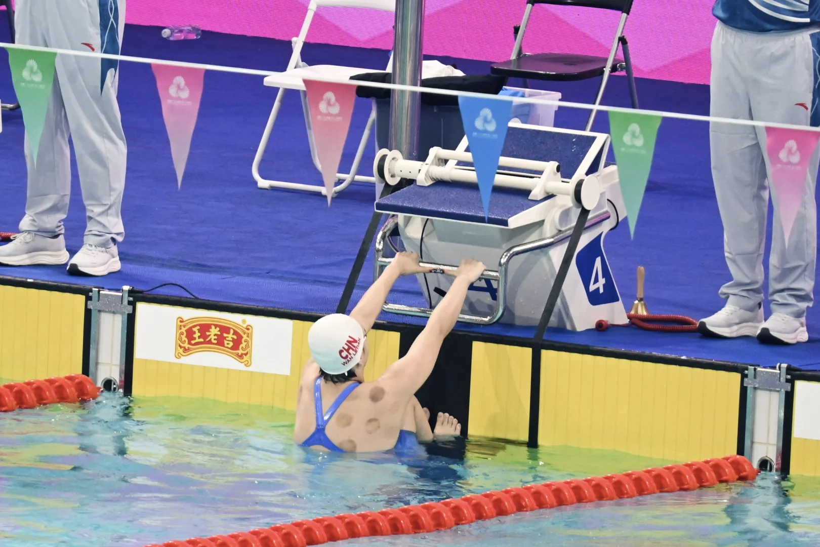 25.11.11 100仰预赛 万乐天