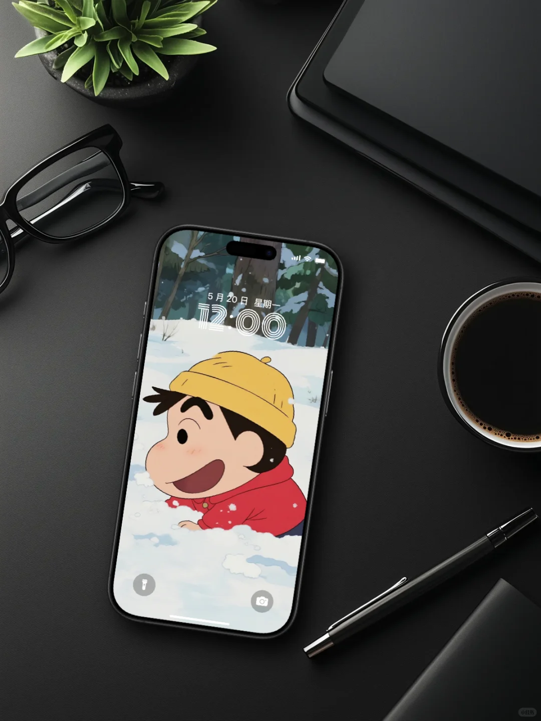 蜡笔小新冬日雪景壁纸❄️治愈系萌力暴击！