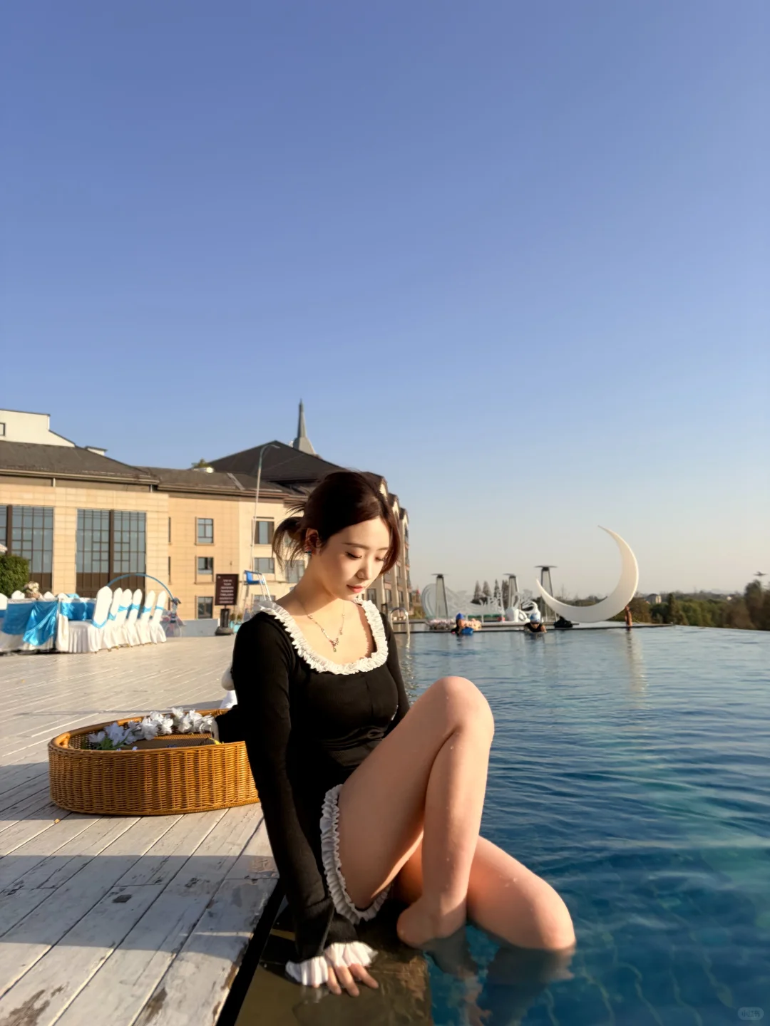 冬季温泉保守泳衣被我找到了