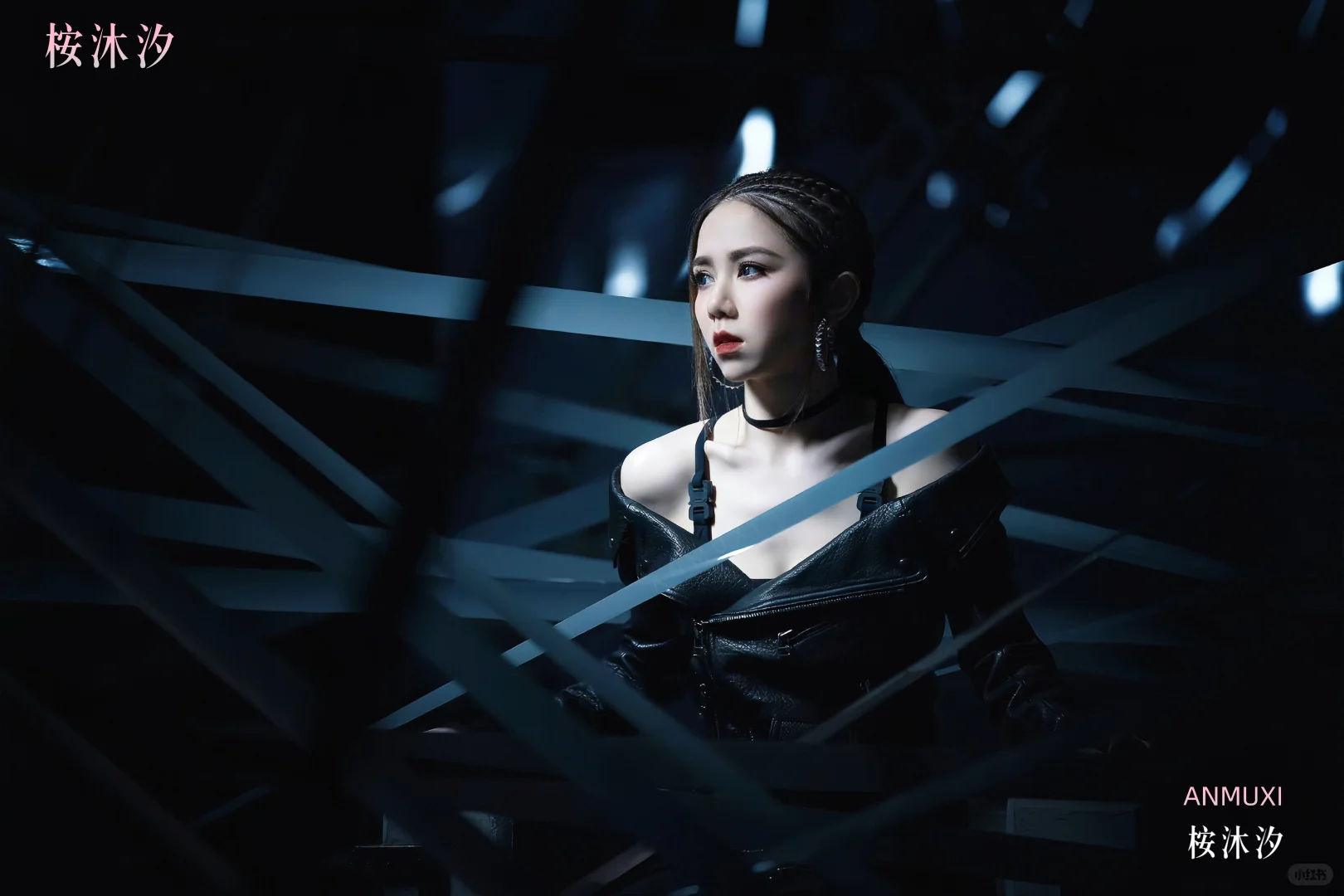 ♠️邓紫棋黑色系横屏壁纸×6