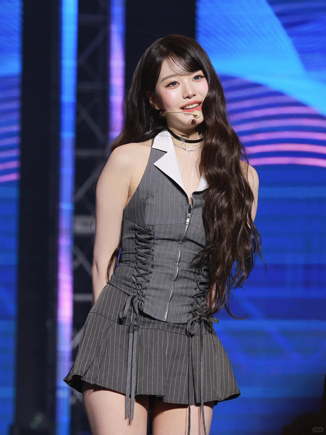 张元英2508舞台照 超清短裙白丝 微漏[640P]