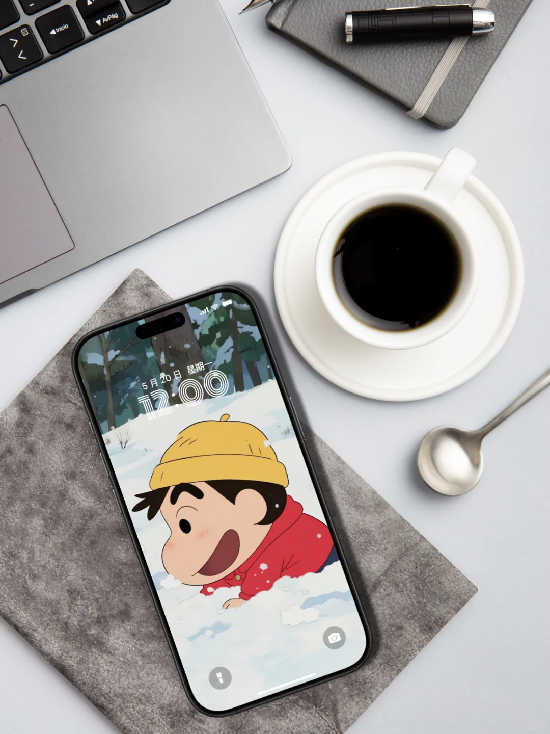 蜡笔小新冬日雪景壁纸❄️治愈系萌力暴击！
