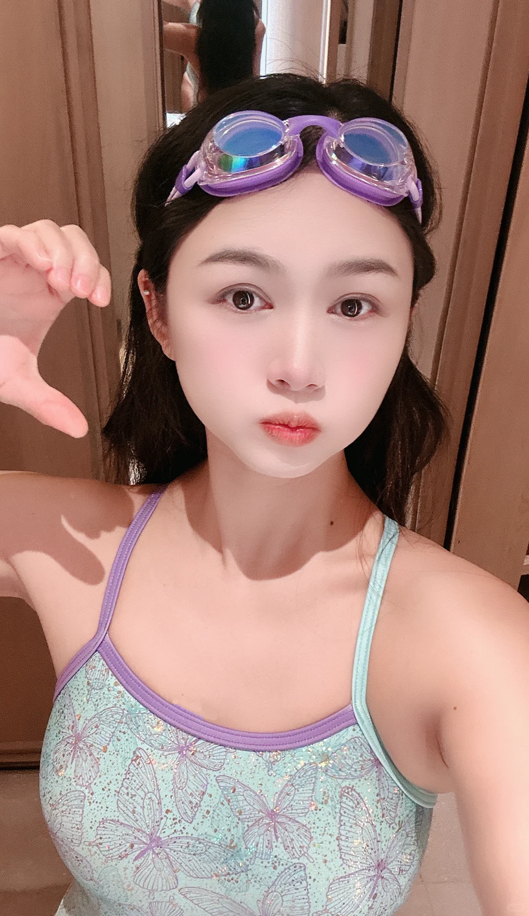 第一次游泳听歌