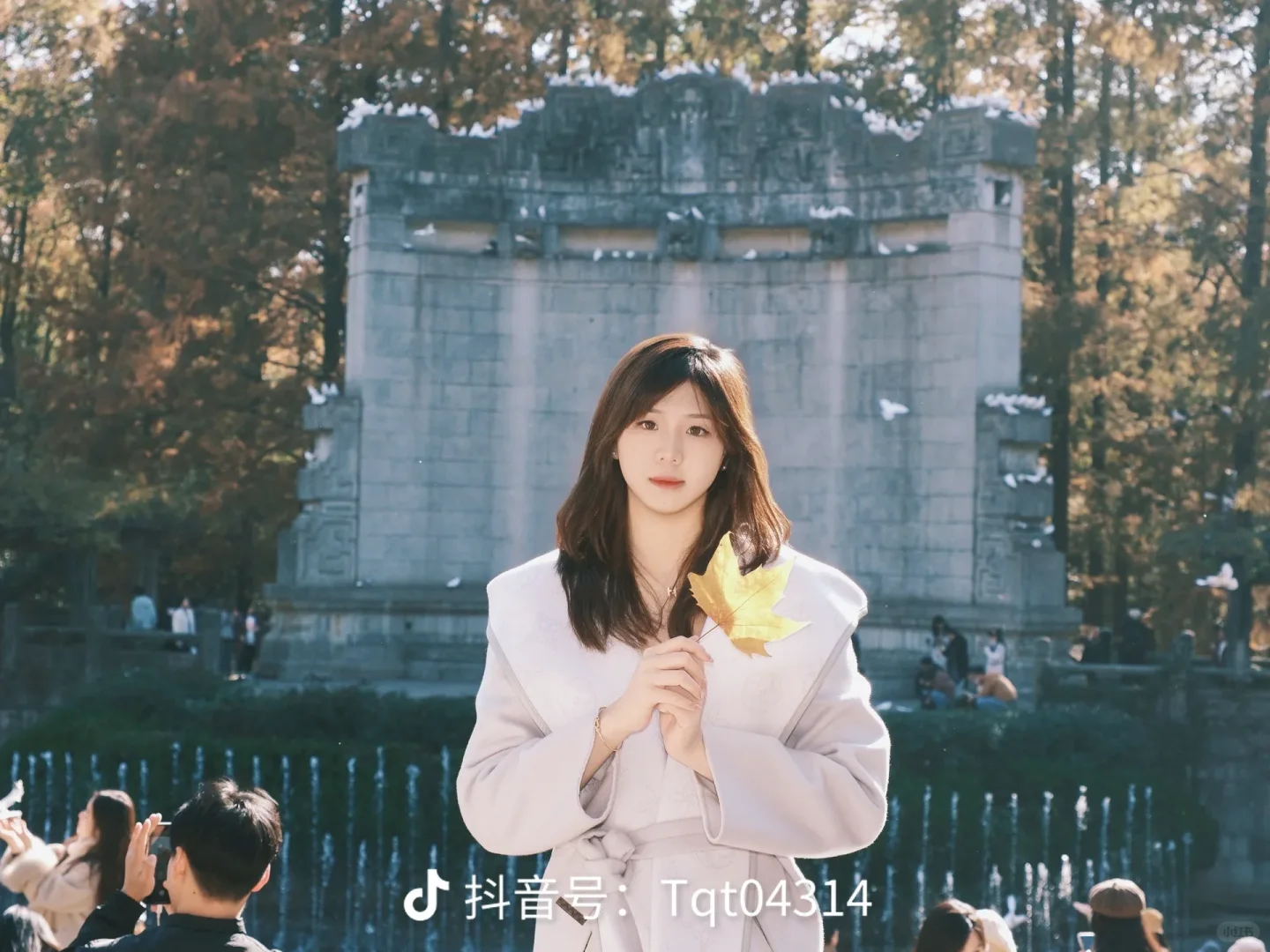 泳女放假干什么