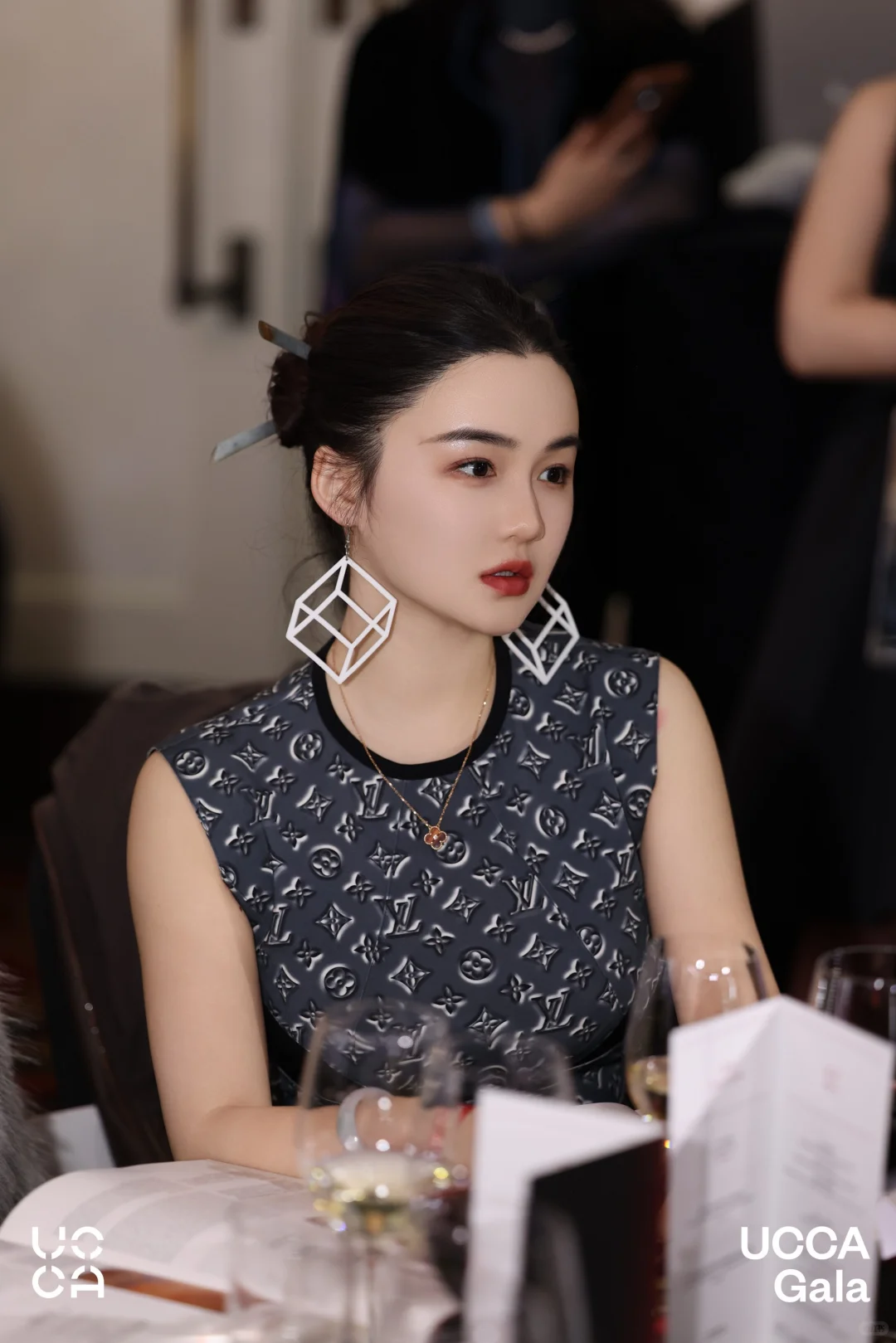 晚宴遇到章泽天，就是出挑大美人啊！！