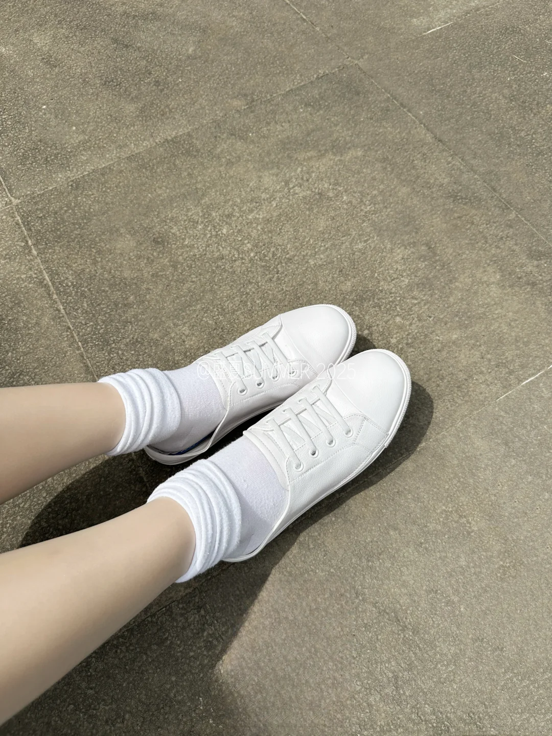 安利我的小拖鞋