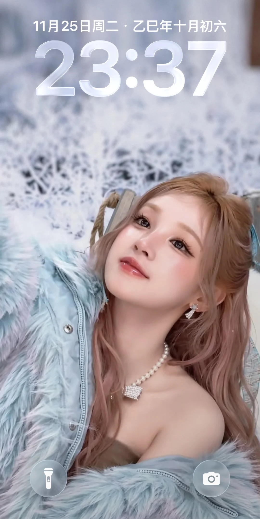 冰雪公主头雨琦的壁纸太美了！超适合冬天