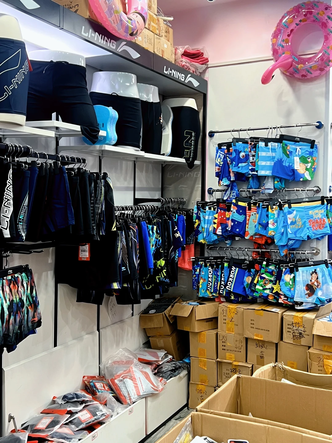 河南泳衣批发：泳装备一站式超划算