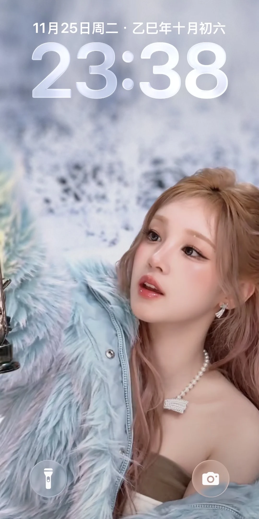 冰雪公主头雨琦的壁纸太美了！超适合冬天