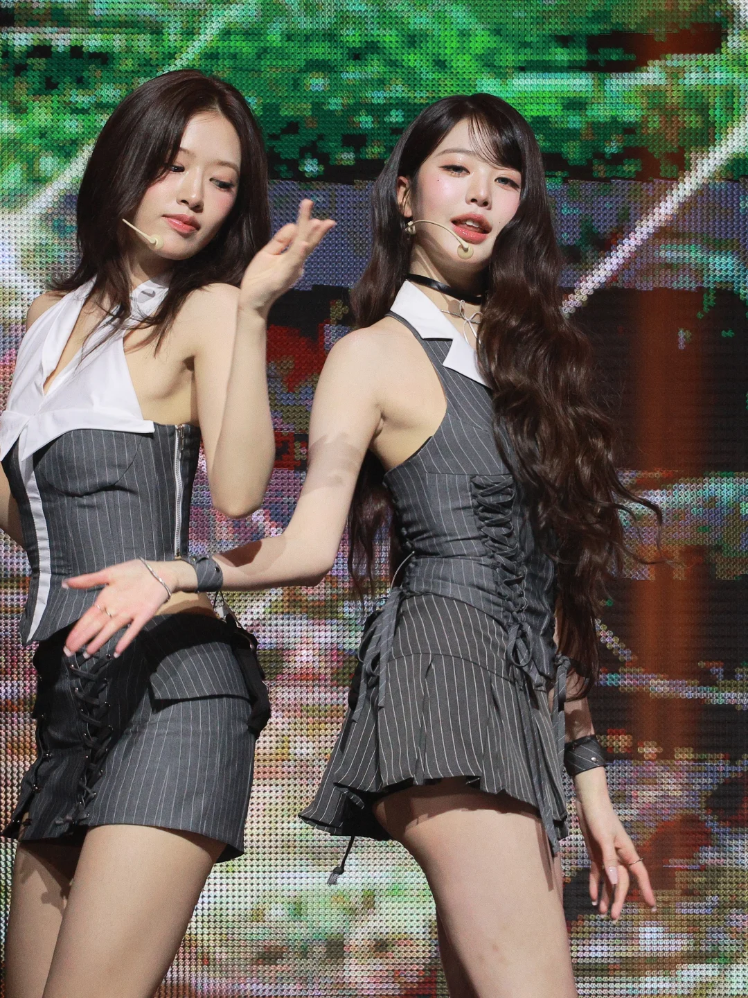 张元英2508舞台照 超清短裙白丝 微漏[640P]