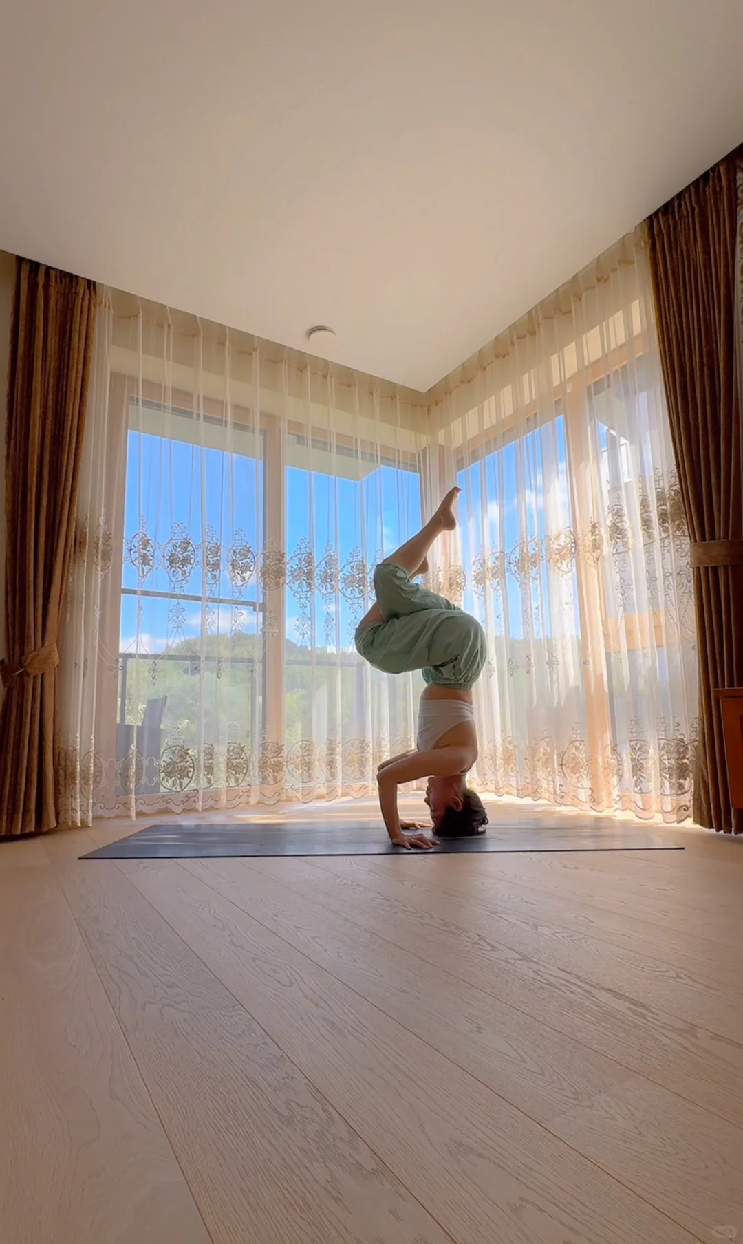 一条裤子，能穿出瑜伽的呼吸感🌿｜来自尼泊尔