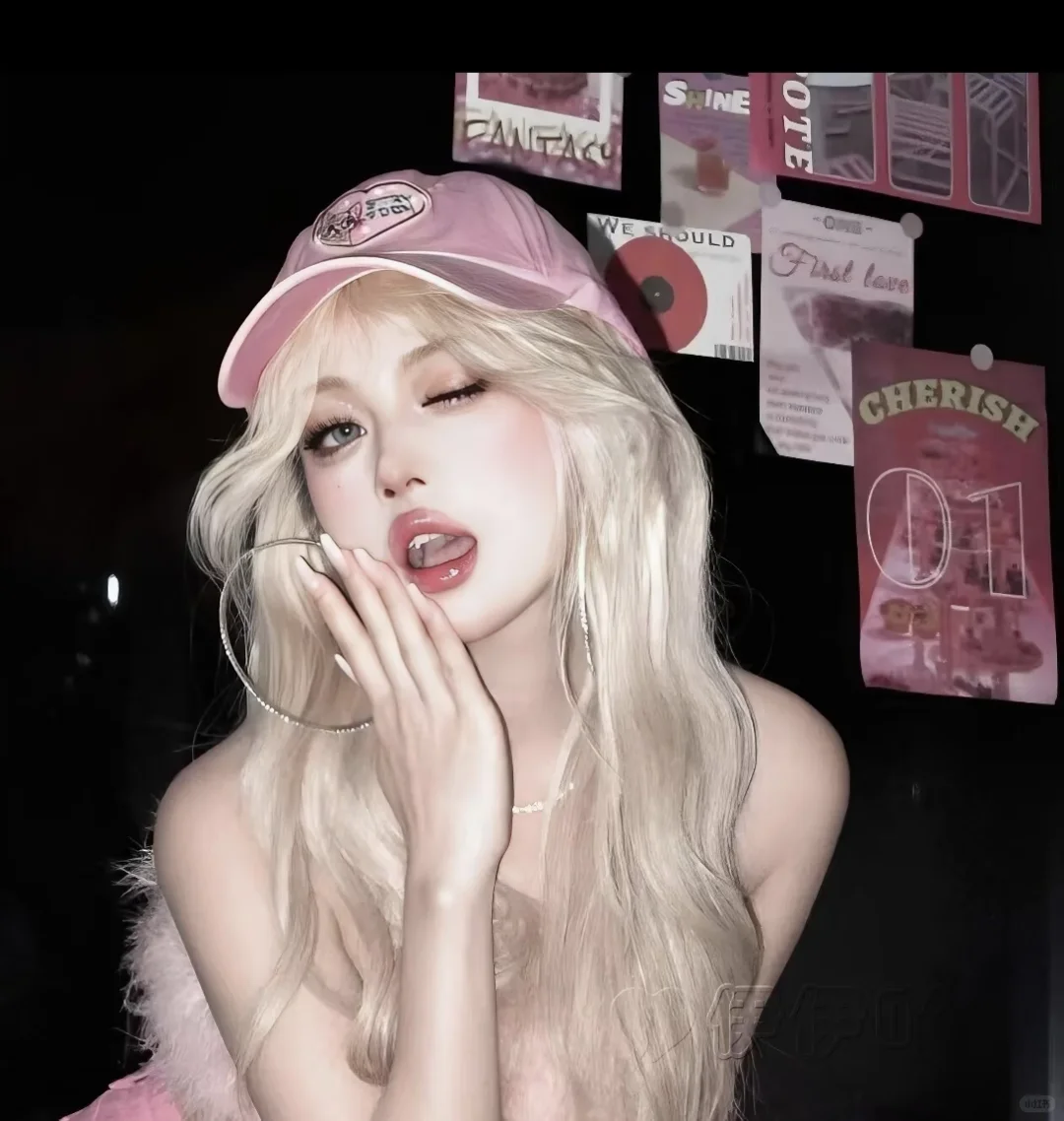 𝙒𝙚𝘾𝙝𝙖𝙩｜甜酷壁纸