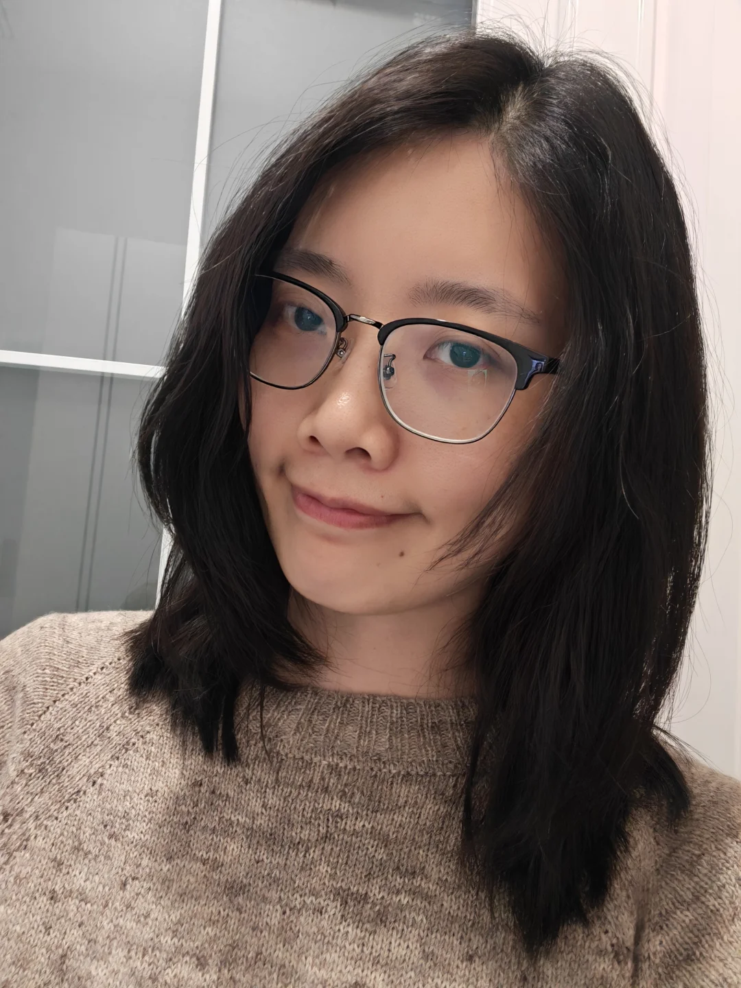 只求实话别安慰，这个女的多少岁？